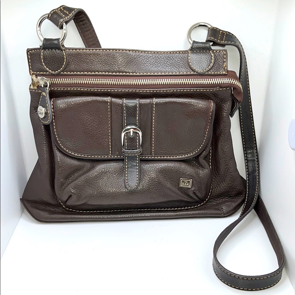 The Sak Chocolate Brown Leather Crossbody Bag Silver Tone Hardware Purse Classic